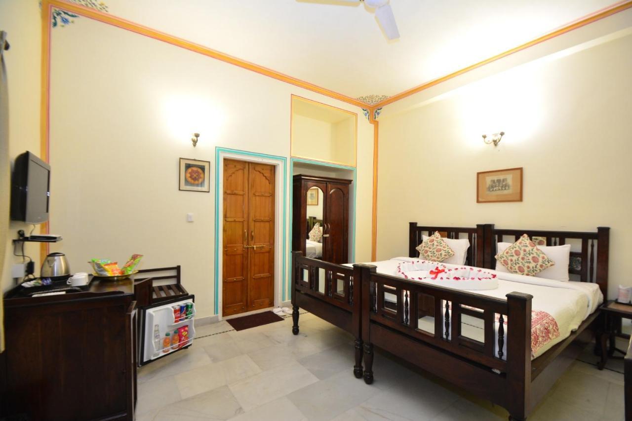 Jaipur Vintage House Bed & Breakfast Exterior photo