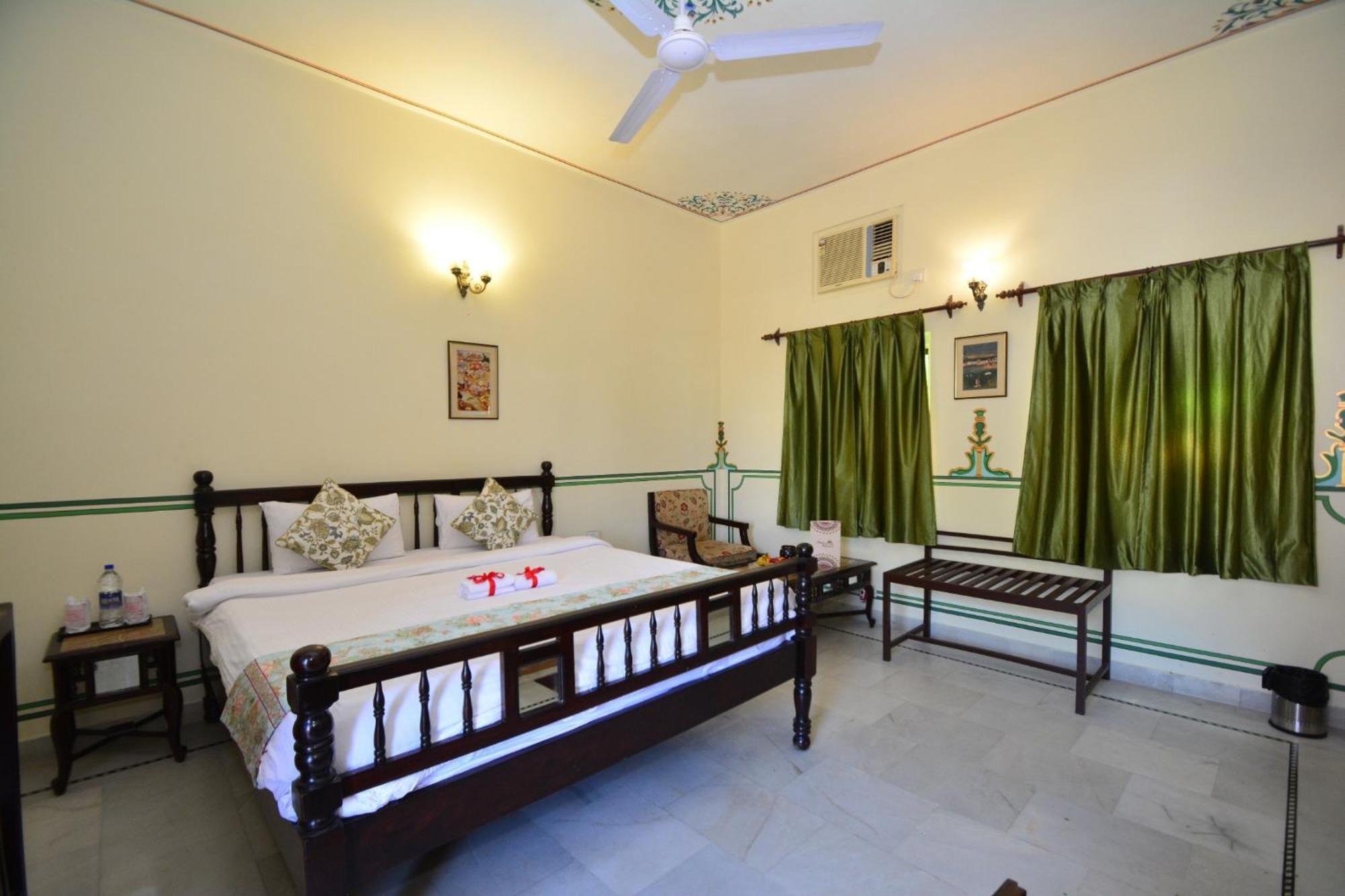 Jaipur Vintage House Bed & Breakfast Exterior photo